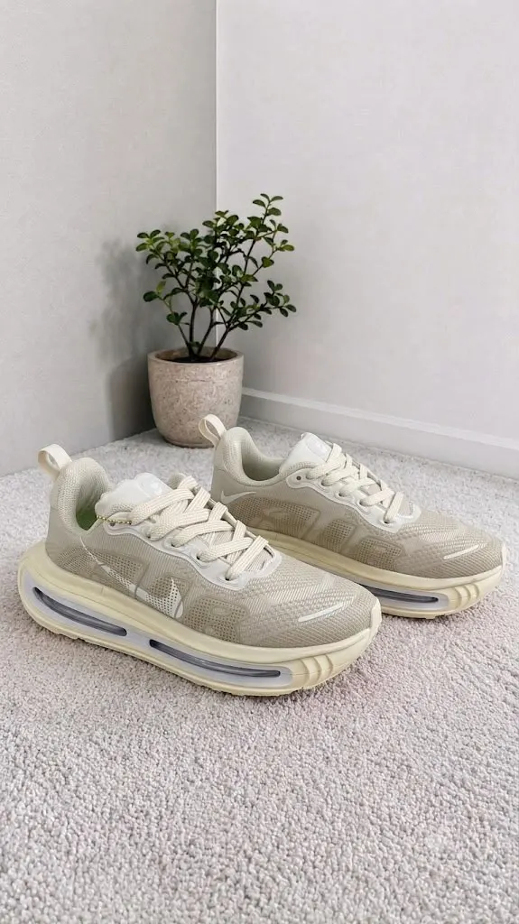 Nike Air Zoom Vomero 18