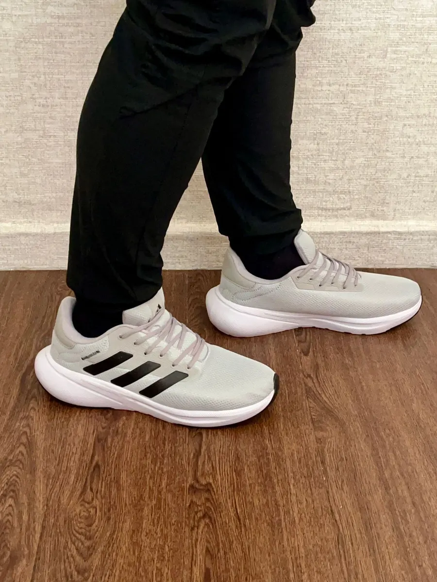 Adidas Response Runner