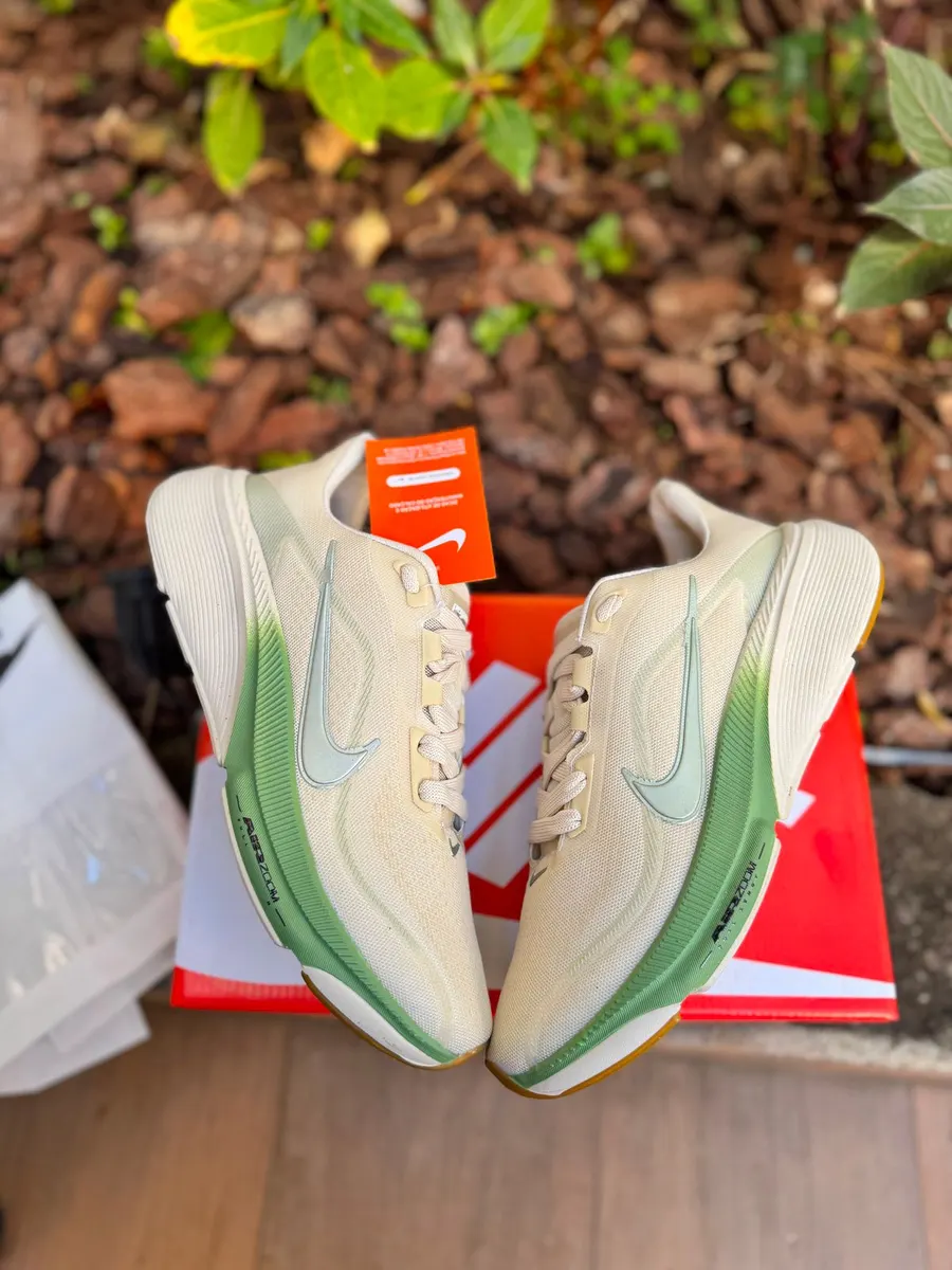 Nike Air Zoom Pegasus 42