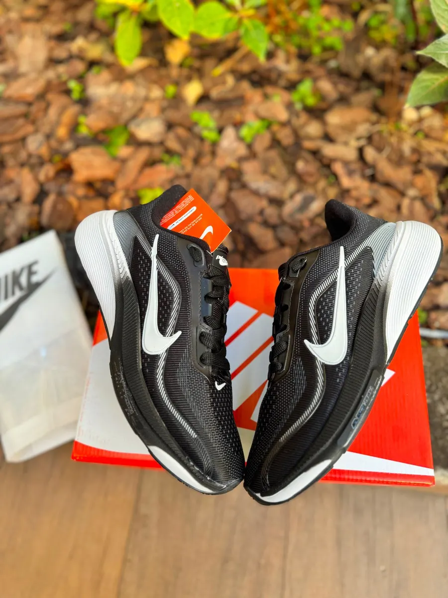 Nike Air Zoom Pegasus 42
